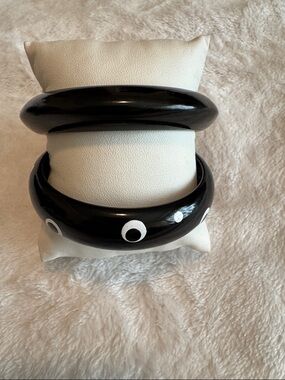 Vintage Plastic Bangle Bracelet Set